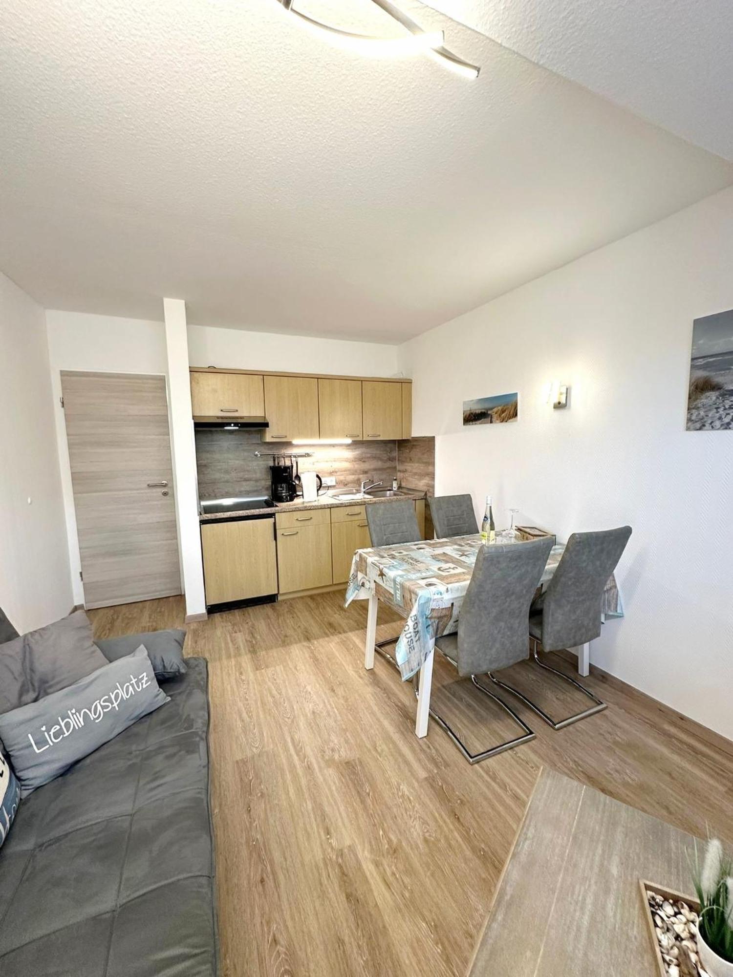Ferienwohnung Haus Boje "Knurrhahn" Neuharlingersiel Esterno foto