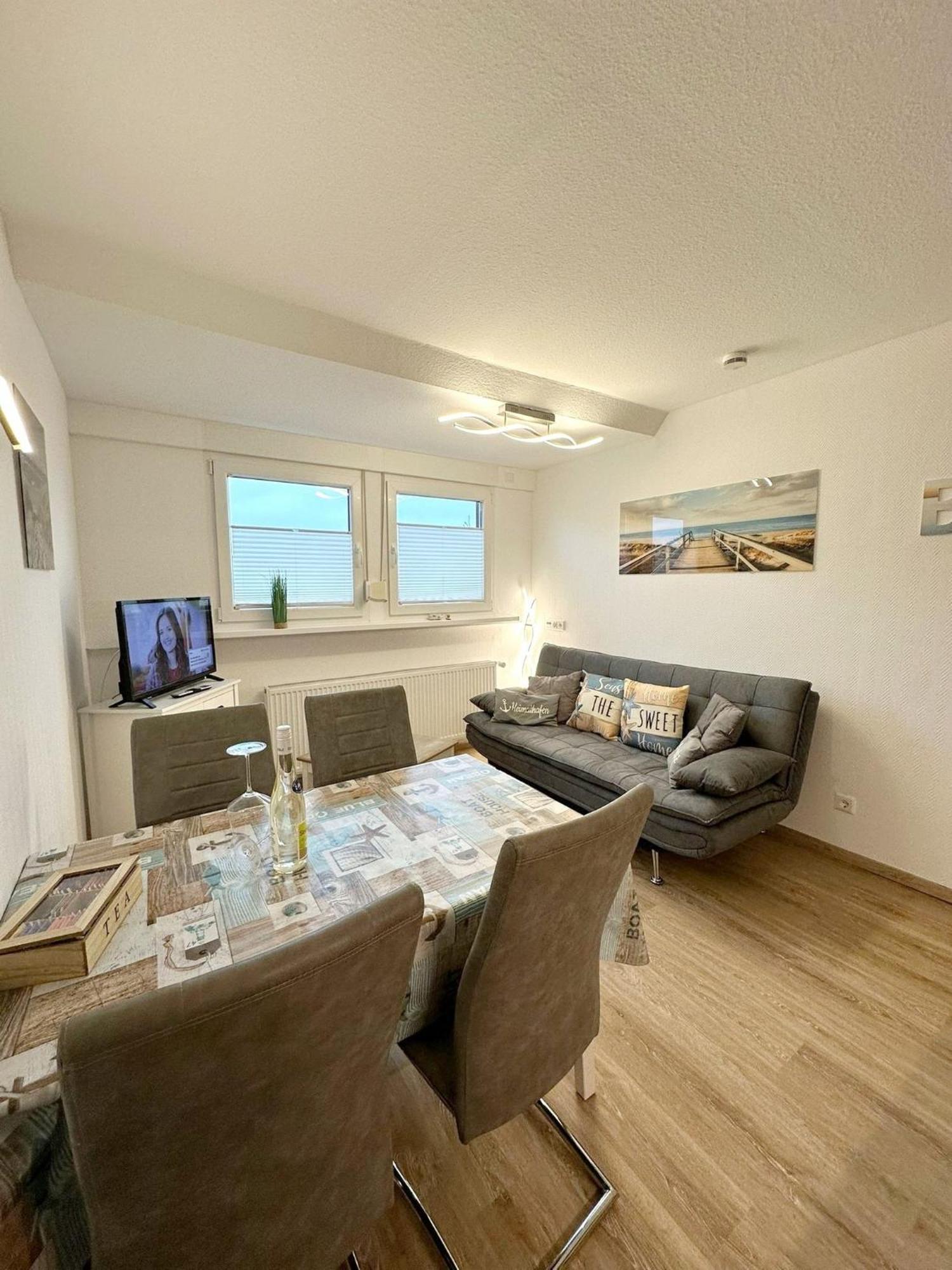 Ferienwohnung Haus Boje "Knurrhahn" Neuharlingersiel Esterno foto